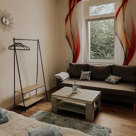 Unser Sonniges Apartment Mit Wlan, Netflix, Xbox Магдебург Екстериор снимка